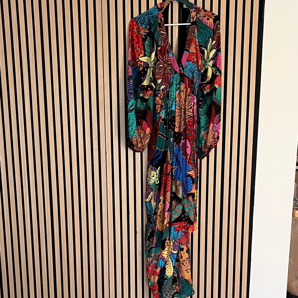 FARM Rio Vibrant Long Sleeve Dress